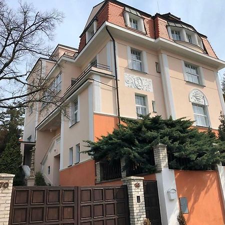 Rooms In Prague-Big+Comfy 외부 사진