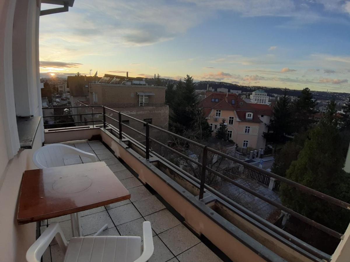 Rooms In Prague-Big+Comfy 외부 사진