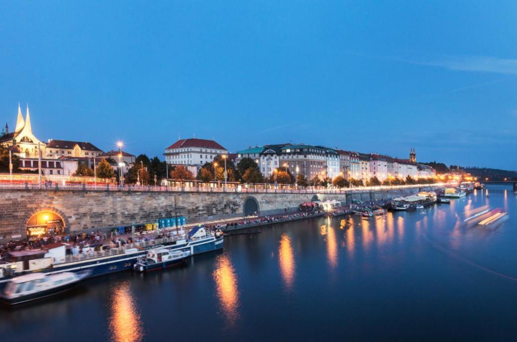 Rooms In Prague-Big+Comfy 외부 사진